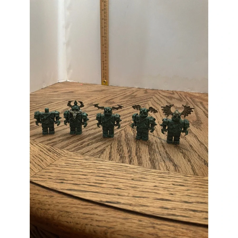 Fantasy Boys Mega Bloks Castle Guard Minifigures Lot 5pc Green